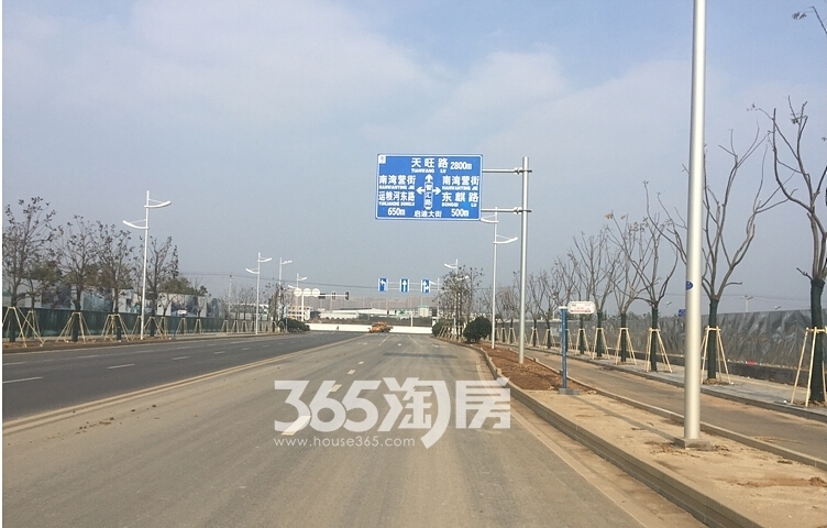 中海御山府周边新道路实景图（11.15）