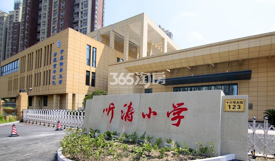 宋都晨光国际周边配套——听涛小学