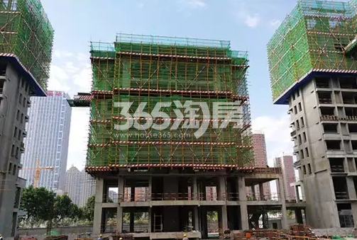 中国铁建西派国际施工进度图（2017.6）4#楼地上10层，已封顶